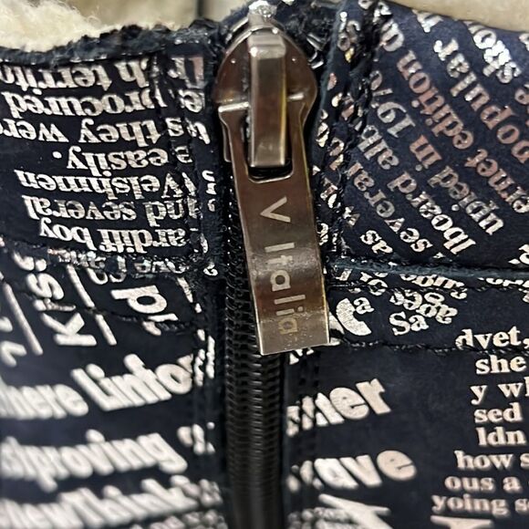 V-Italia Leather Navy and Silver News Paper Combat Boots Size 40-9.5/10 BIN 18 - Picture 7 of 9